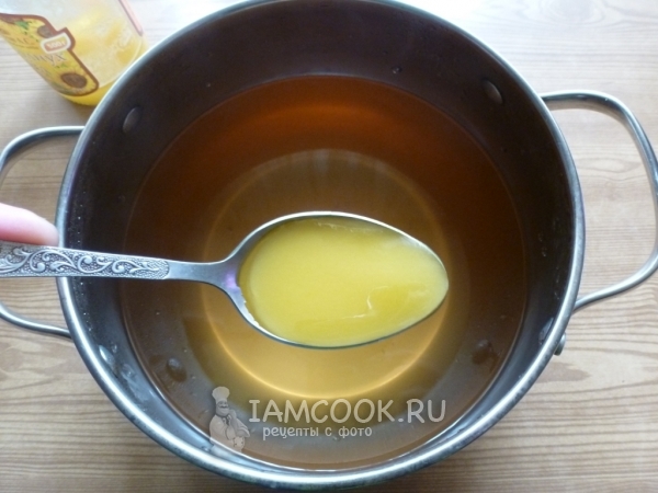 Положить мед