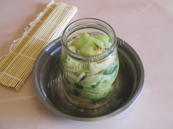 Кимчи в банке