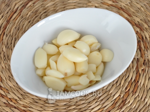 Почистить чеснок