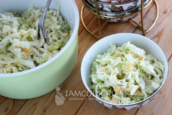 Фото салата из пекинской капусты с сыром