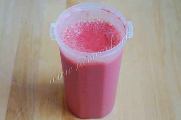 Клубничный коктейль