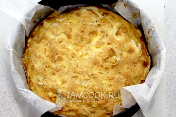 Готовая банница болгарская с брынзой