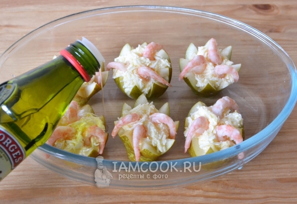 Полить оливковым маслом