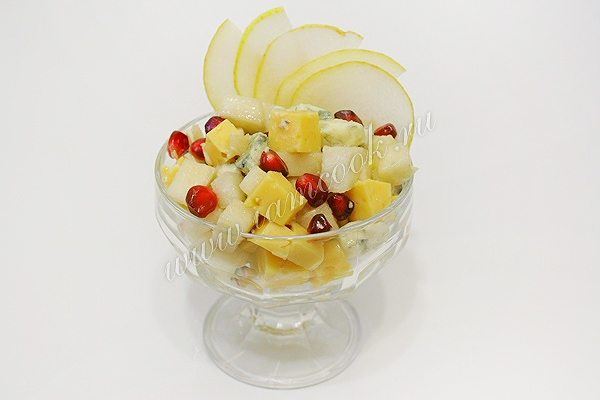 Праздничный фруктовый салат из груш