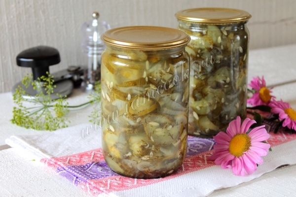 Салат «Зимний король» из огурцов