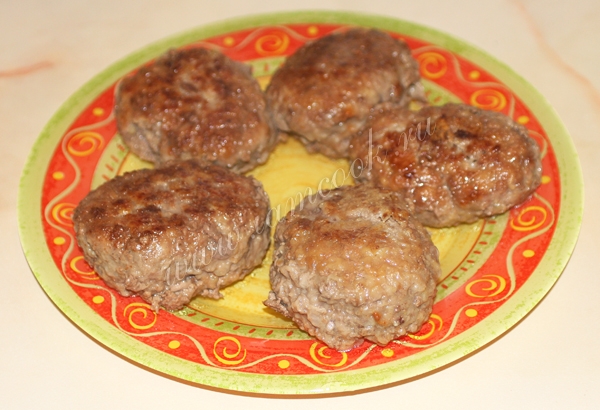 Готовые котлеты из говядины