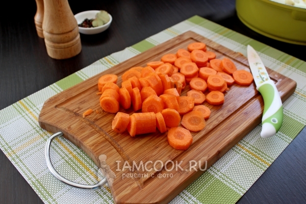 Порезать морковь