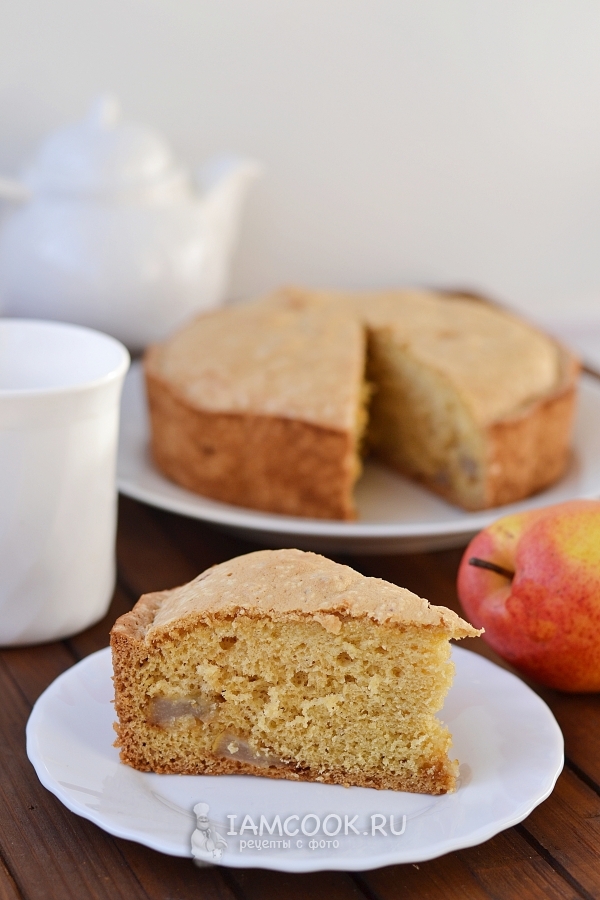 Грушевая шарлотка фото