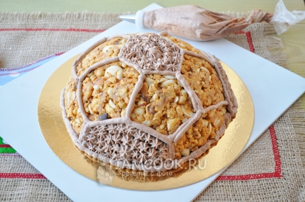 Украсить торт кремом