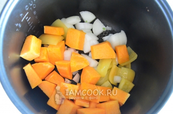 Обжарить овощи