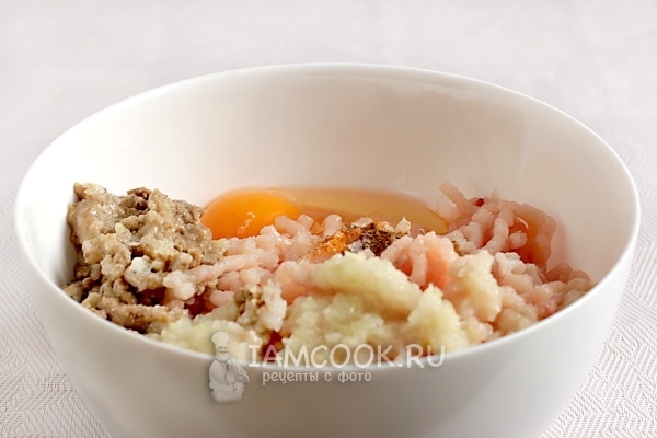 Ингредиенты для котлет в блюде