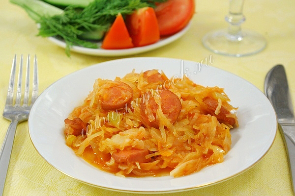 Рецепт капусты тушеной с сосисками