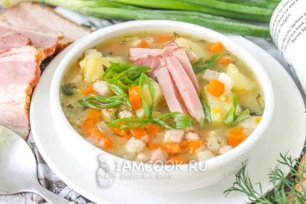 Фото горохового супа с копченой грудинкой