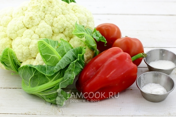 Ингредиенты для салата из цветной капусты на зиму