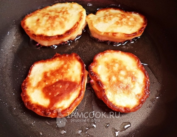 Пожарить оладьи