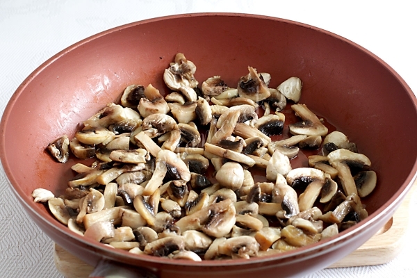 Обжарка шампиньонов