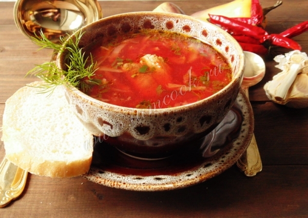 Фото борща на свиных ребрышках