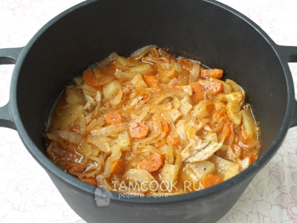 Готовое жаркое из кролика с картошкой