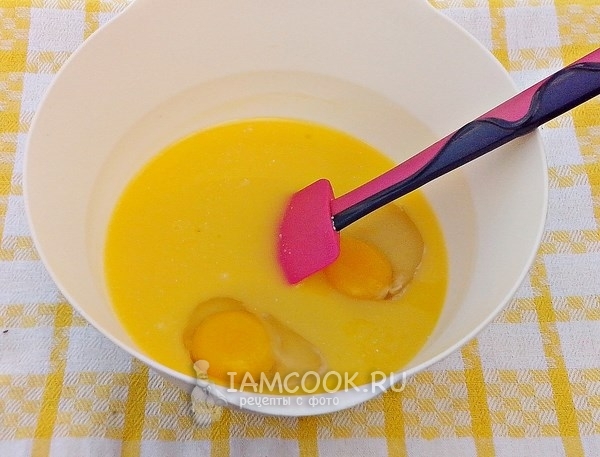 Добавить яйца