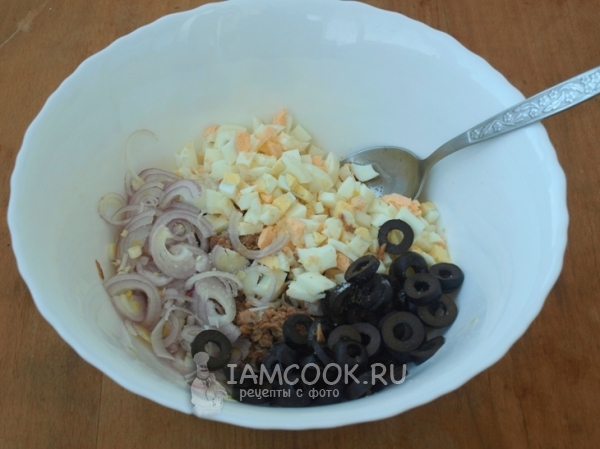 Ингредиенты в салатнике