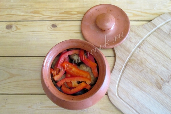 Положить сладкий перец