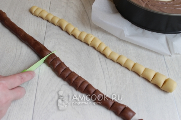 Поделить тесто на части