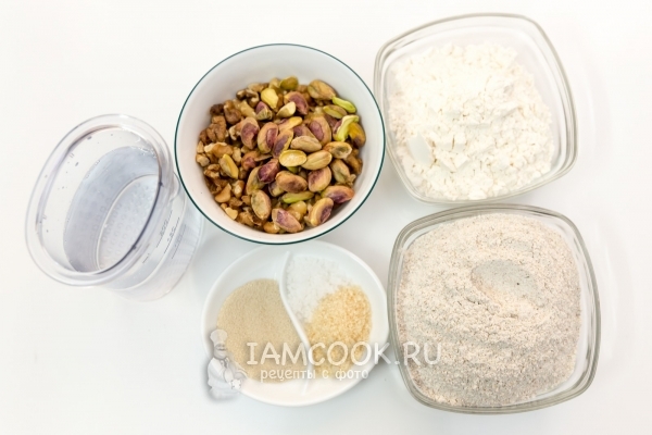 Ингредиенты для пшеничного ржаного хлеба