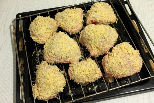 запекать курицу в духовке