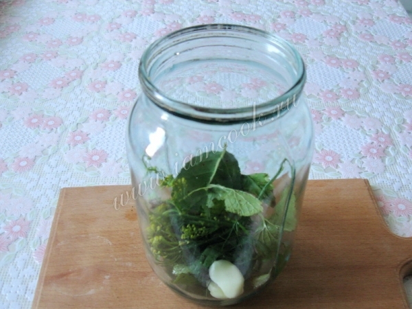 Добавить чеснок