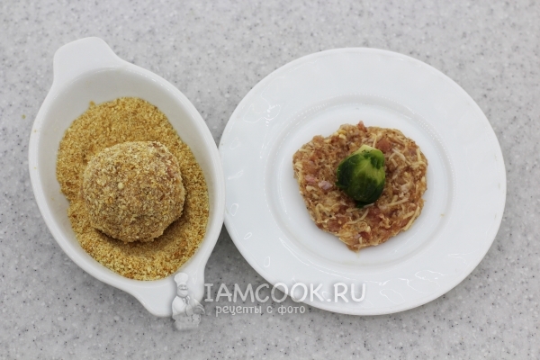 Лепим котлеты с брюссельской капустой