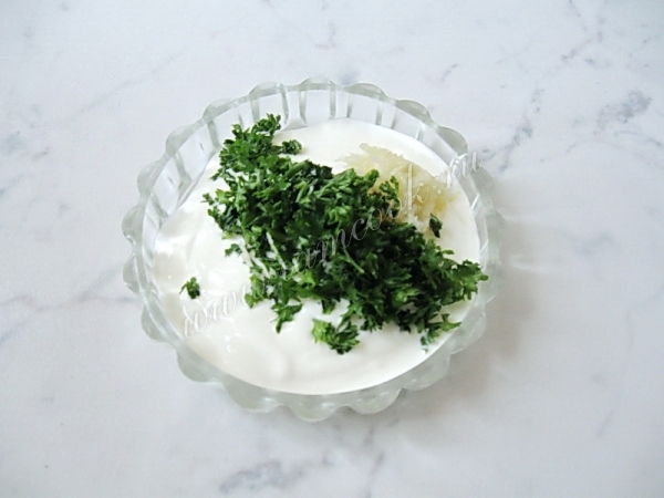 Добавить сметану