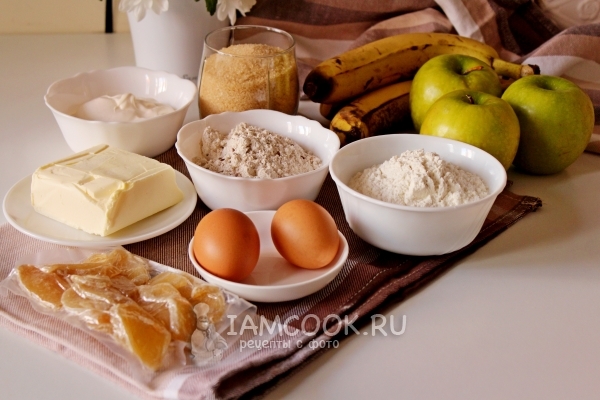 Ингредиенты для бананового кекса с яблоком