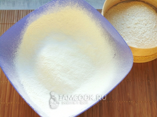 Просеять муку