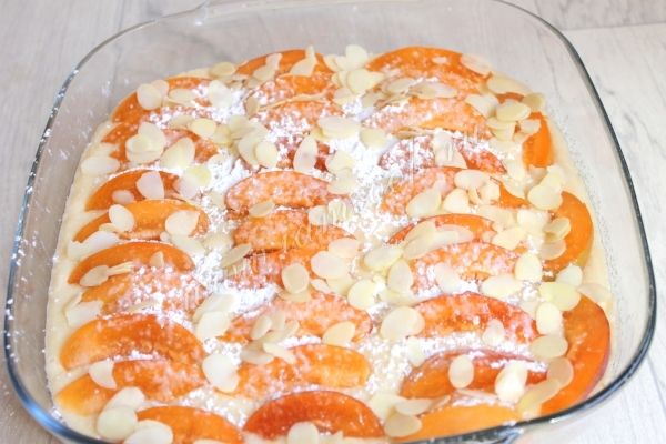 Абрикосы и миндаль