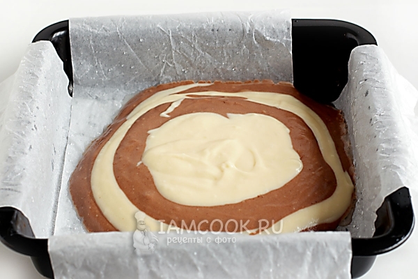 Выложили тесто на пергамент