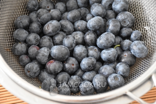 Помыть чернику