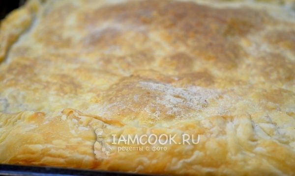 Запечь слоеный мясной пирог