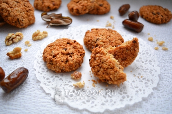 Фото овсяного печенья с финиками и орехами