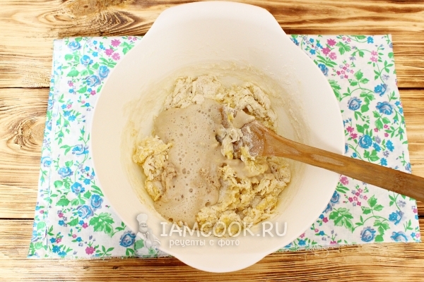 Добавить опару