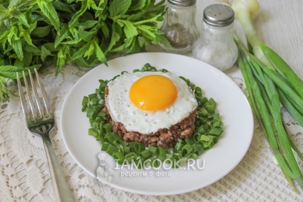 Фото бифштекса с яйцом