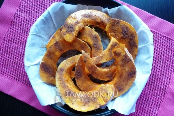 Посыпать корицей