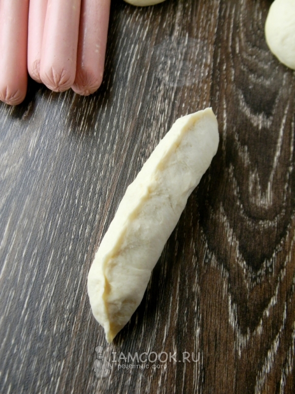 Обернуть сосиску тестом