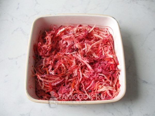 Перемешать салат