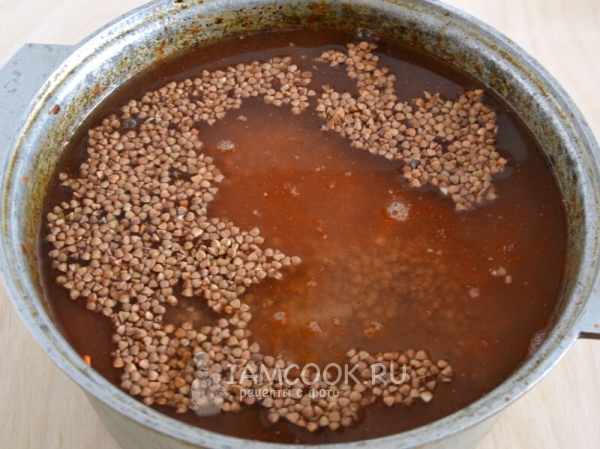 Добавить воду и гречку