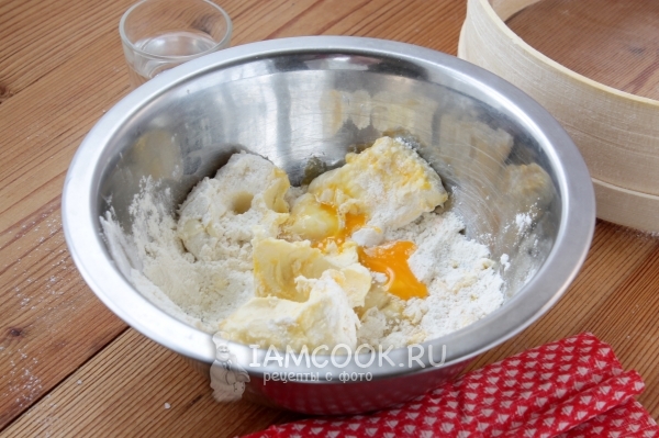 Соединить ингредиенты для теста