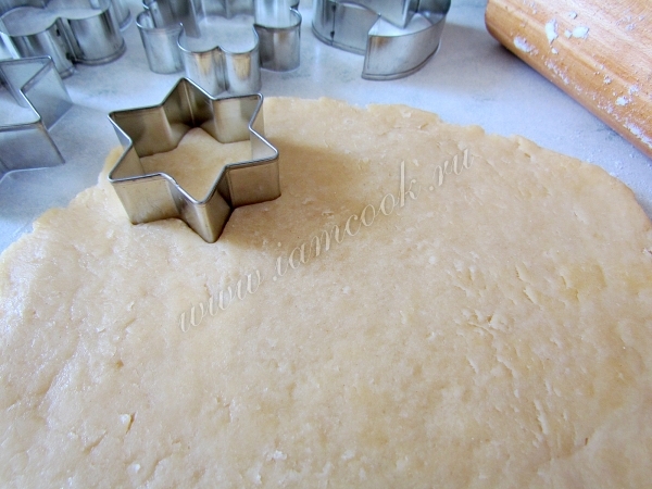 Вырезать печенье