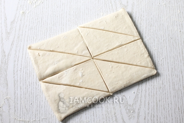 Порезать тесто на части