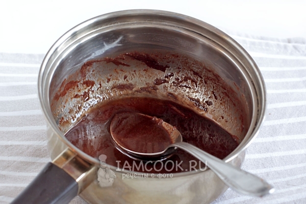 Растопить масло с шоколадом