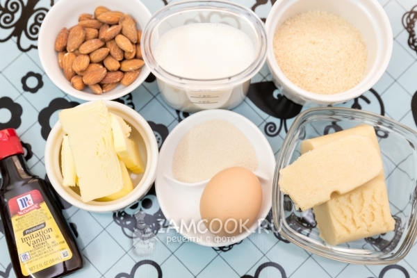 Ингредиенты для рулетиков с марципаном и миндалем