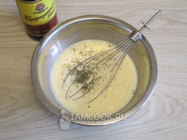 Добавить пиво и специи